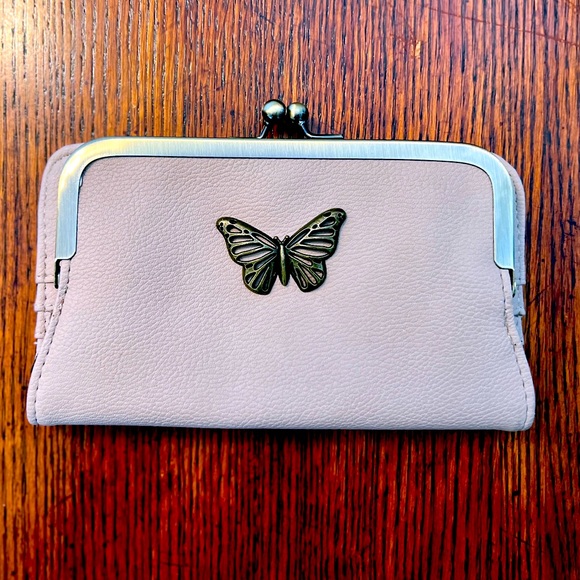 Source Unknown Handbags - Pink Butterfly clasp wallet